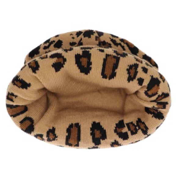 New Cheetah Print Beanie Unisex - Picture 4 of 5